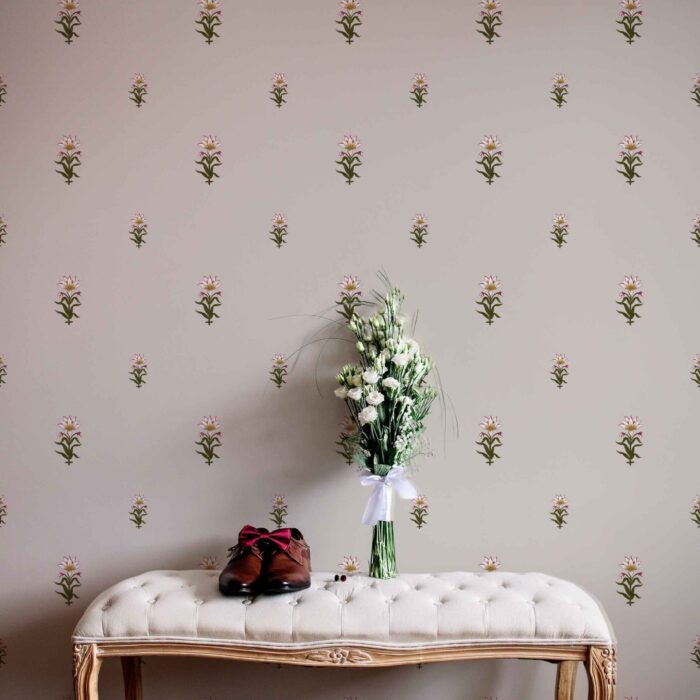 Elegance in White (Beige)